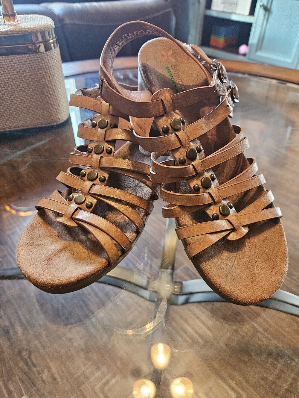 Baretraps Womens Hydee  Brown Studded Strappy Gladiator Wedge Sandals Sz 7.5 M